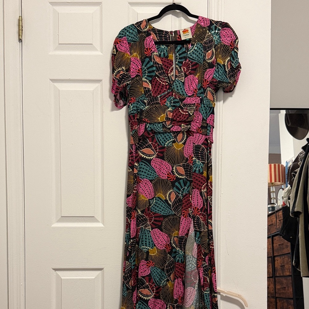 FARM Rio Multicolor Leaf Print Maxi Dress